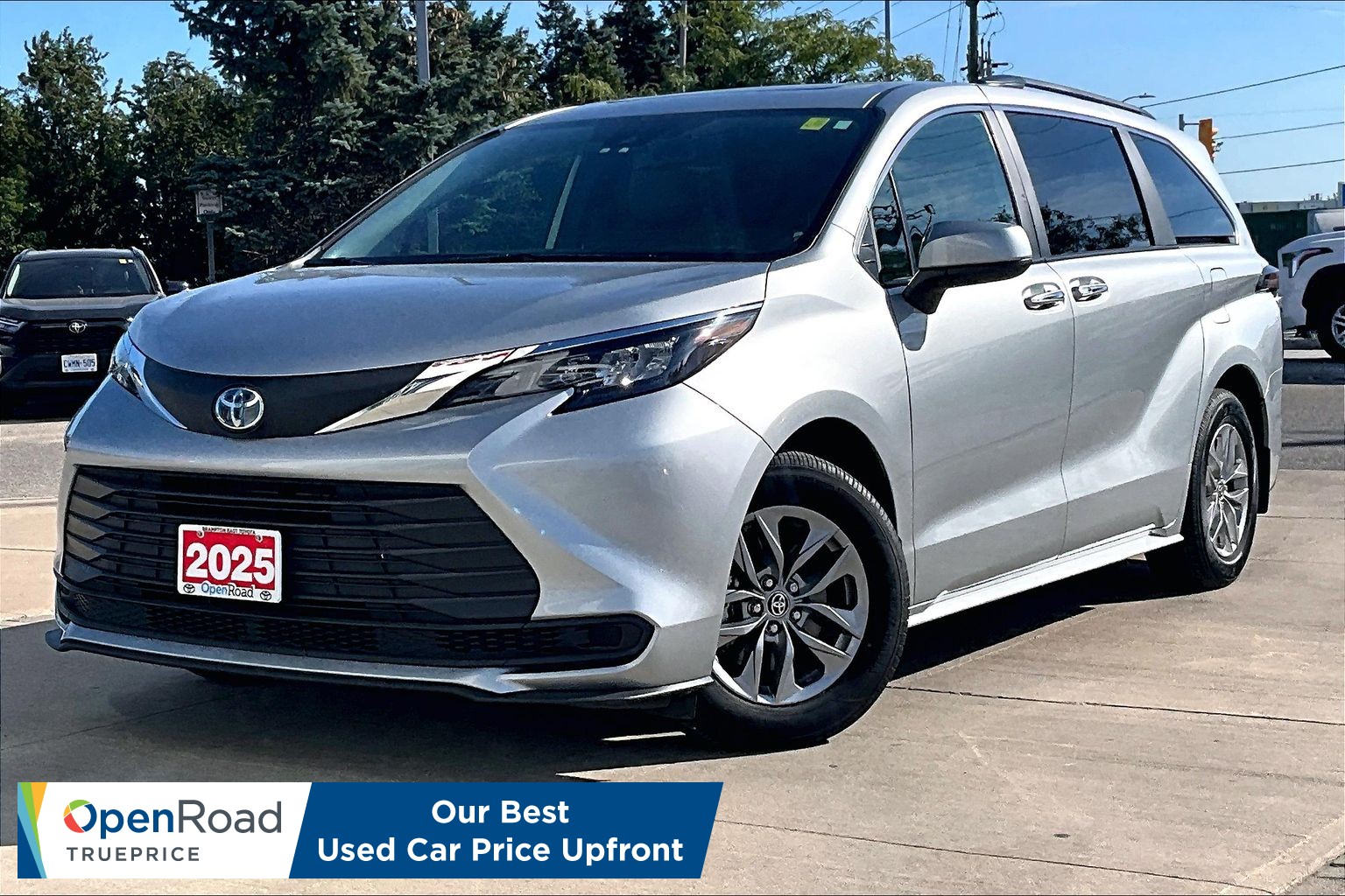Celestial Silver Metallic 2025 Toyota Sienna Minivan Front-Wheel Drive Automatic