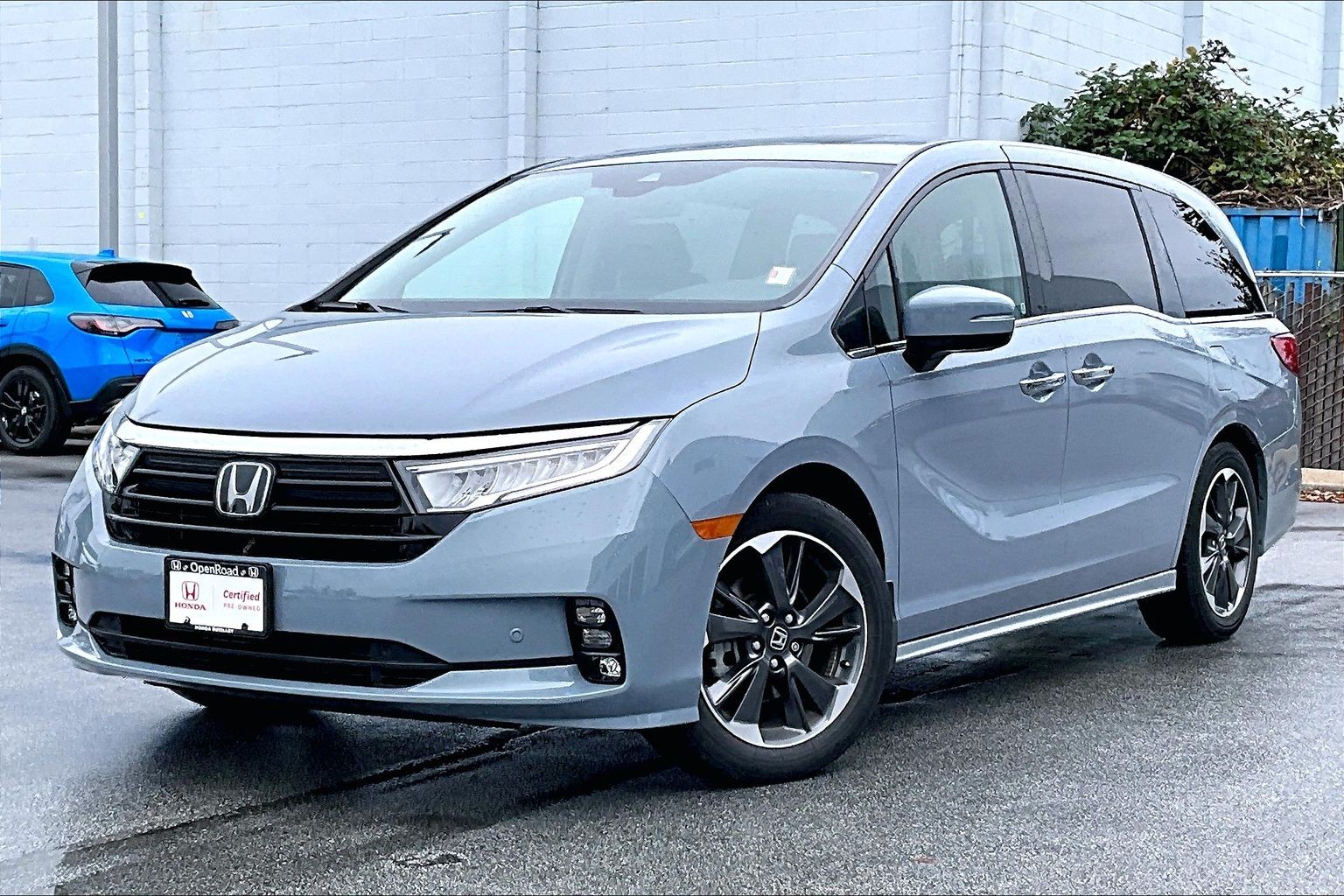 Gray (Sonic Grey Pearl) 2023 Honda Odyssey Minivan Front-Wheel Drive Automatic