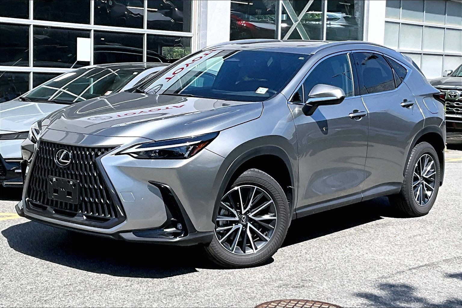 Lexus NX Hybrid 450h+ AWD 2024