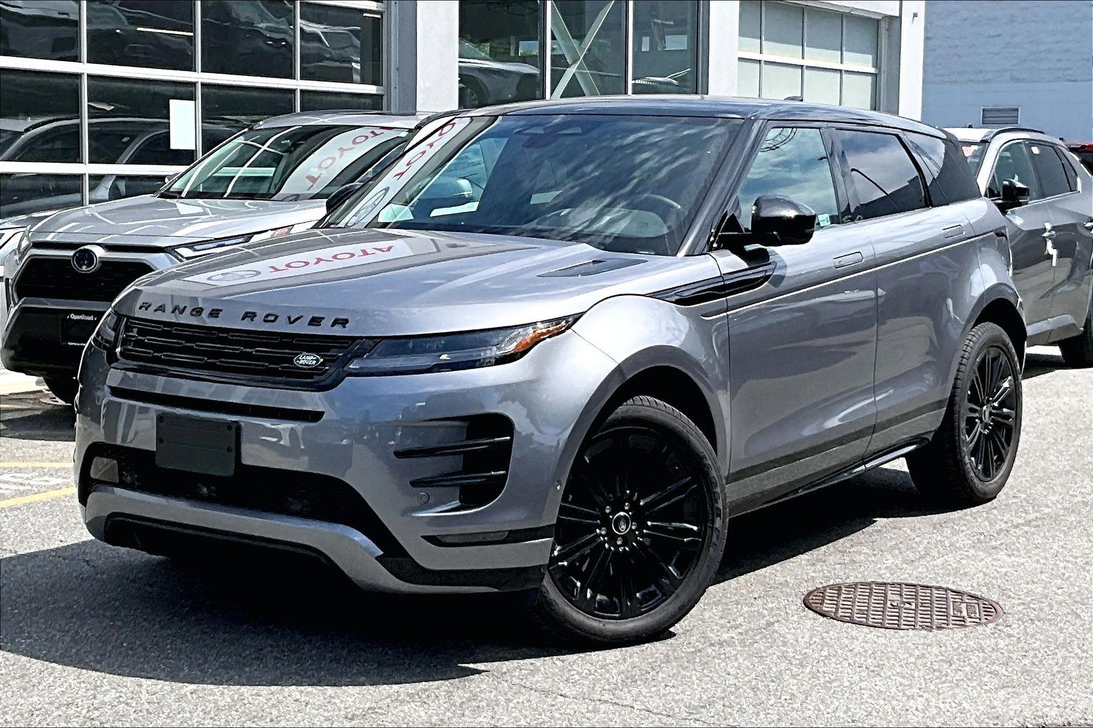 2026 Land Rover Range Rover Evoque P250 Dynamic SE AWD