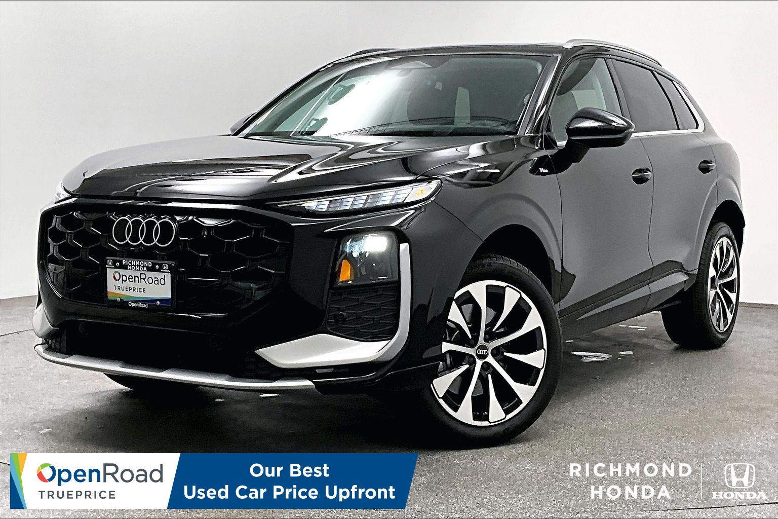 Mythos Black Metallic 2026 Audi Q3 SUV / Crossover Automatic
