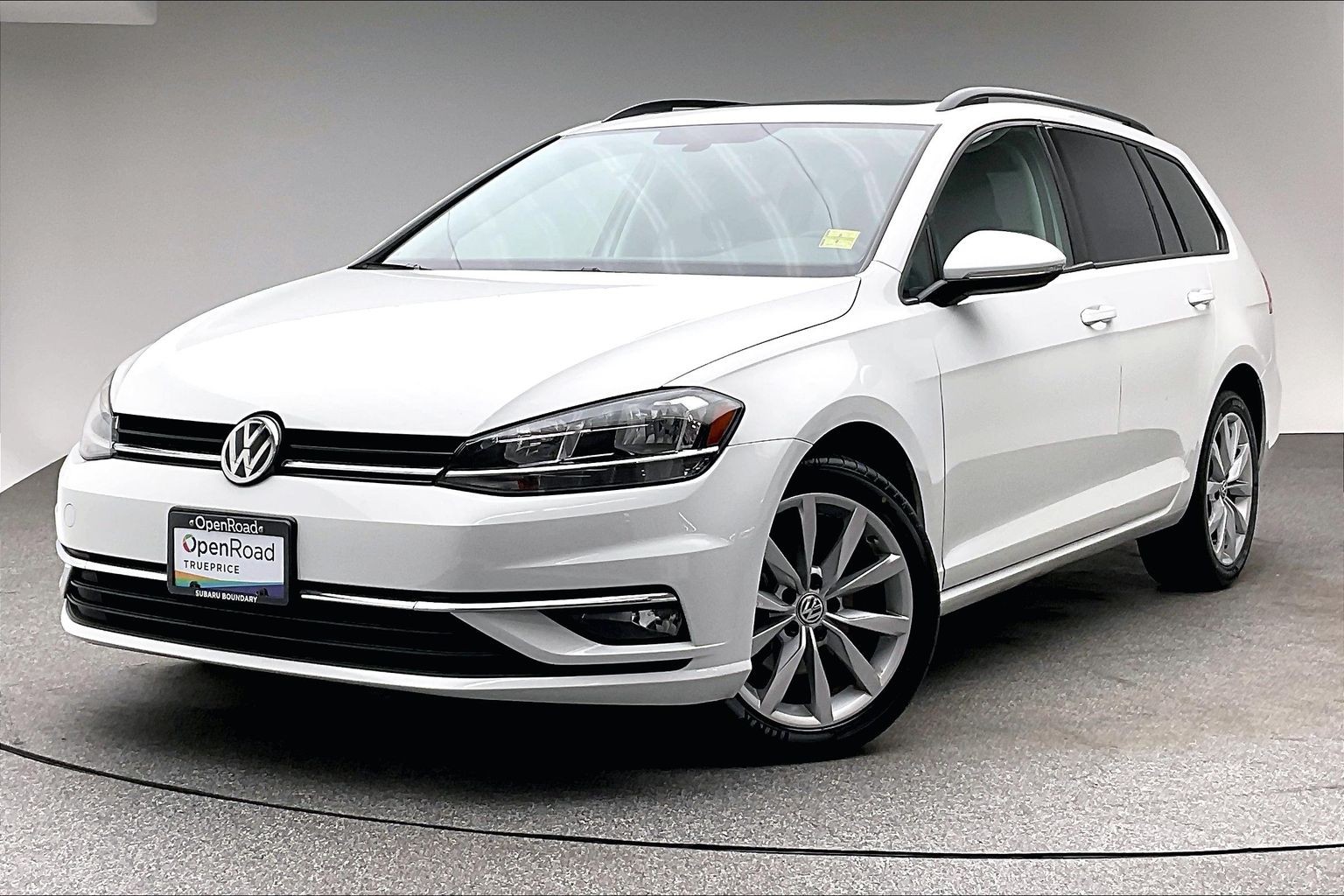 Pure White 2019 Volkswagen Golf SportWagen Wagon Automatic