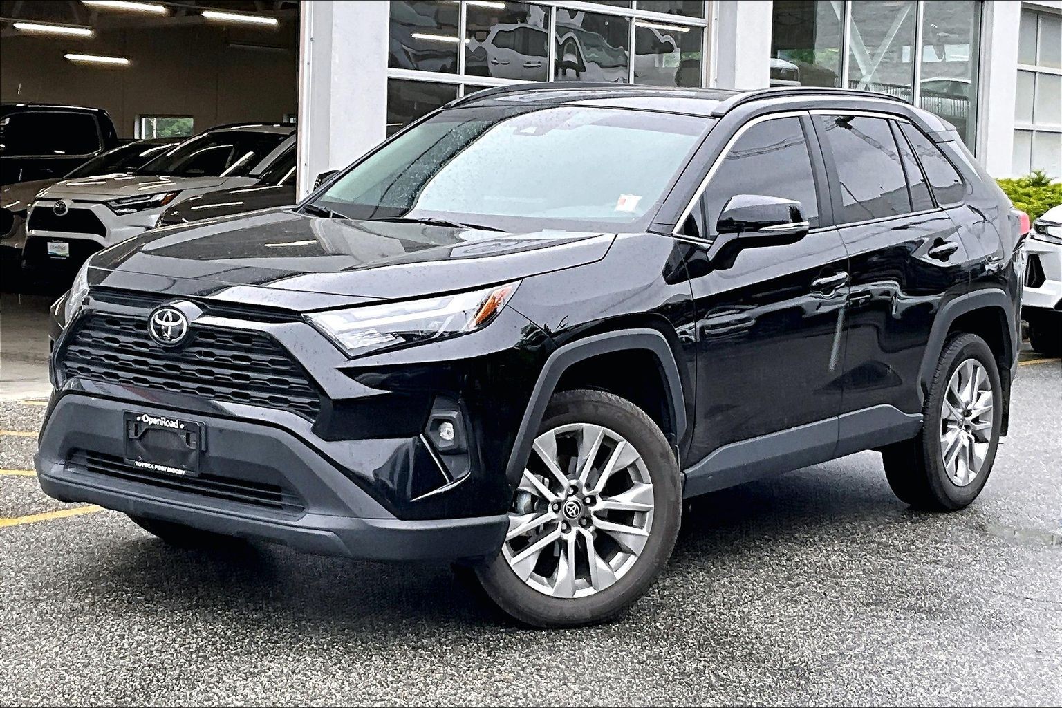 2025 Toyota RAV4 XLE AWD
