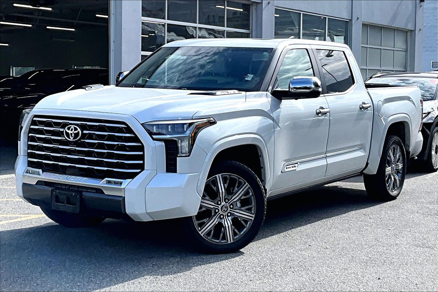 White (Wind Chill Pearl) 2024 Toyota Tundra Hybrid Capstone HV CrewMax Cab 4WD Pickup Truck Four-Wheel Drive Automatic