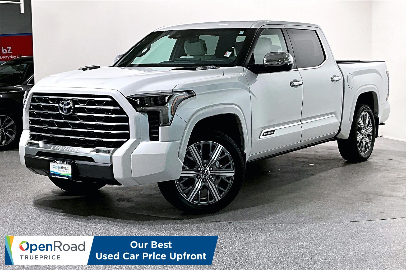 White (Wind Chill Pearl) 2024 Toyota Tundra Hybrid Pickup Truck Four-Wheel Drive Automatic