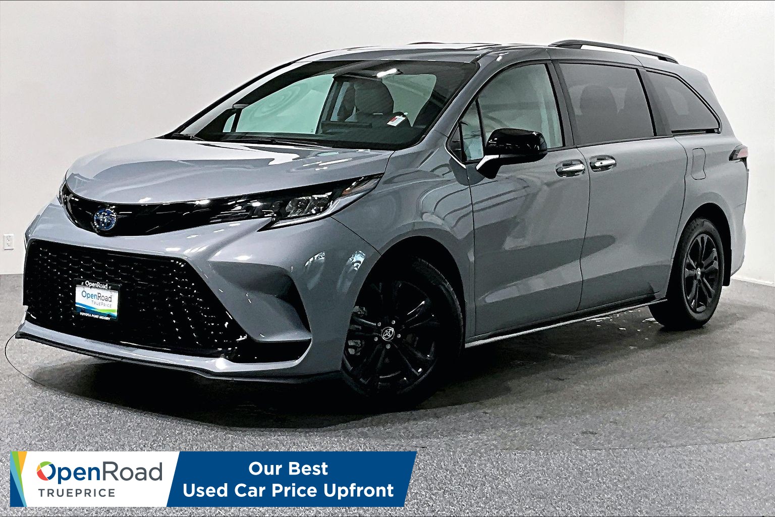 Cement 2025 Toyota Sienna Minivan All-Wheel Drive Automatic