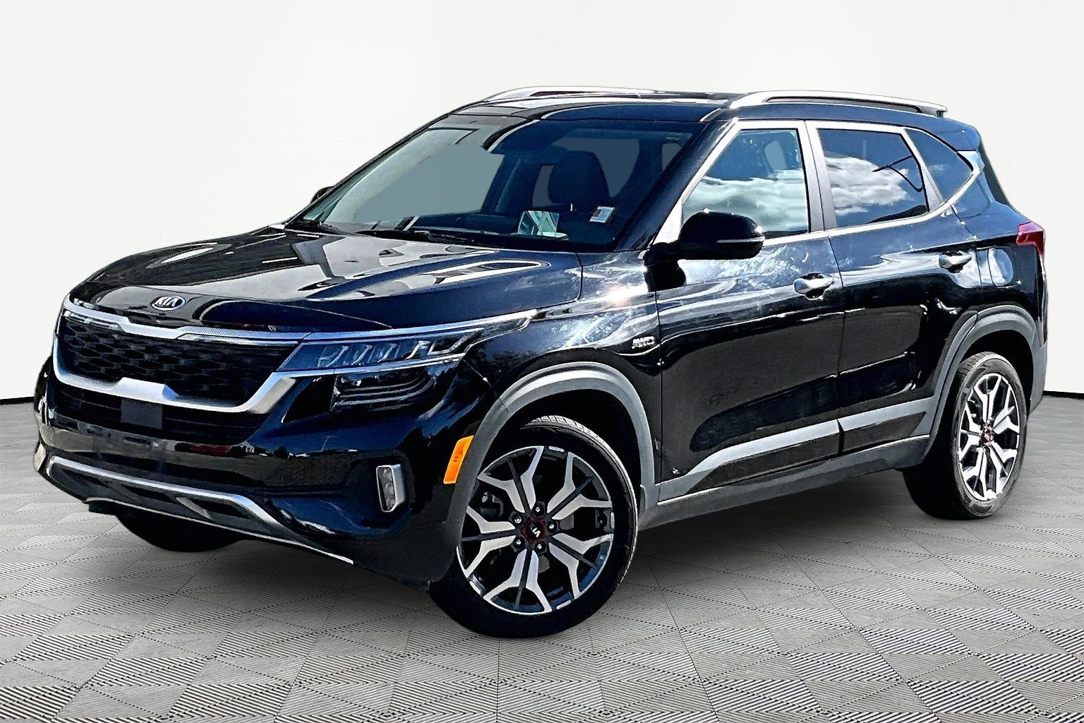 Onyx 2021 Kia Seltos SUV / Crossover All-Wheel Drive Automatic