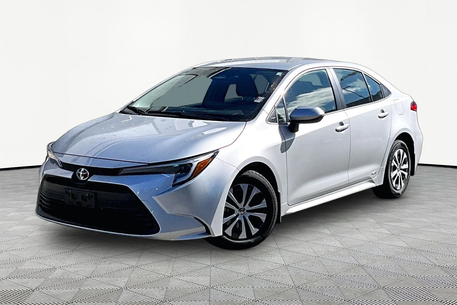 Classic Silver Metallic 2025 Toyota Corolla Hybrid Sedan All-Wheel Drive Automatic