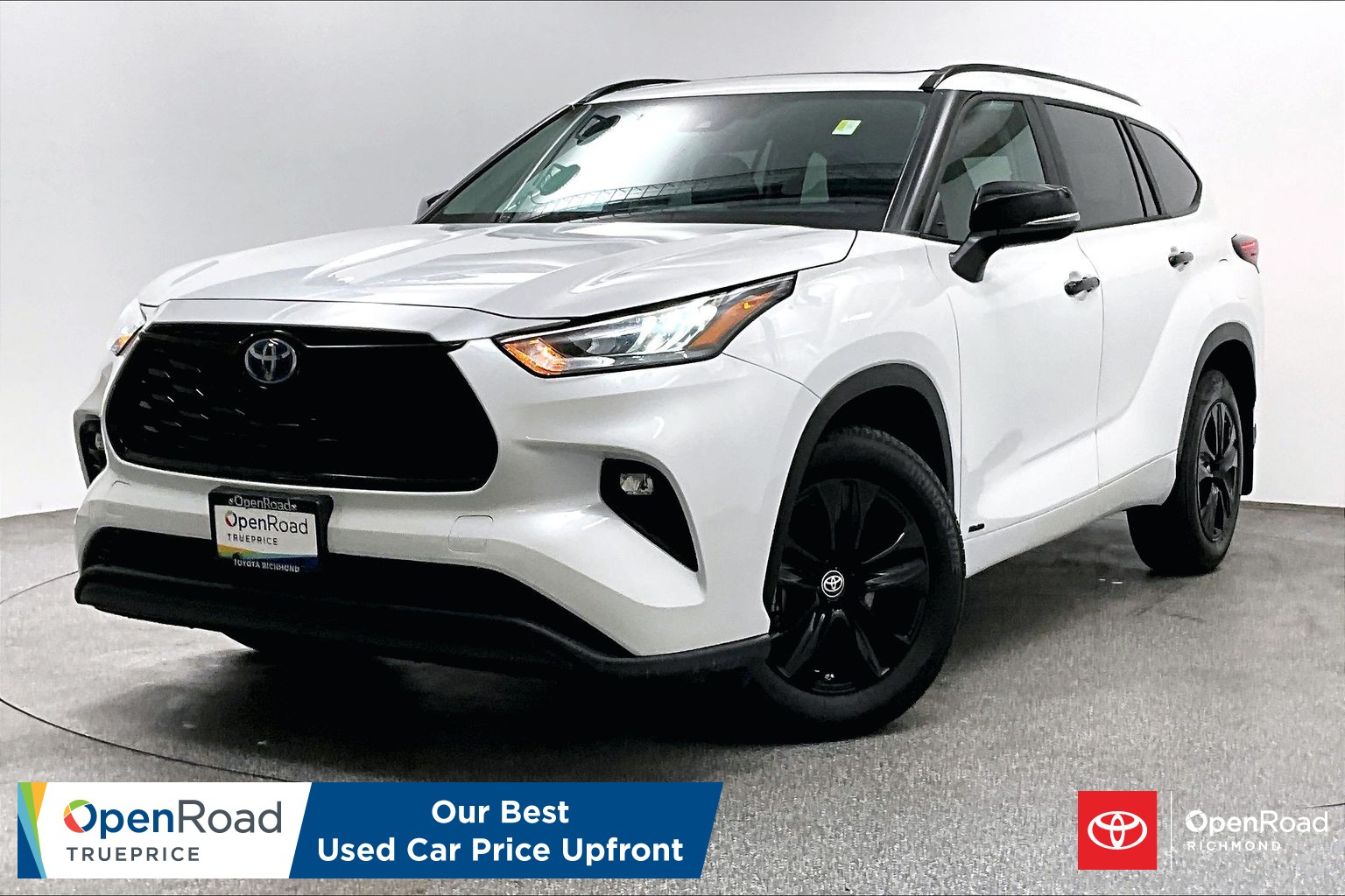 White (Wind Chill Pearl) 2024 Toyota Highlander Hybrid SUV / Crossover All-Wheel Drive Automatic