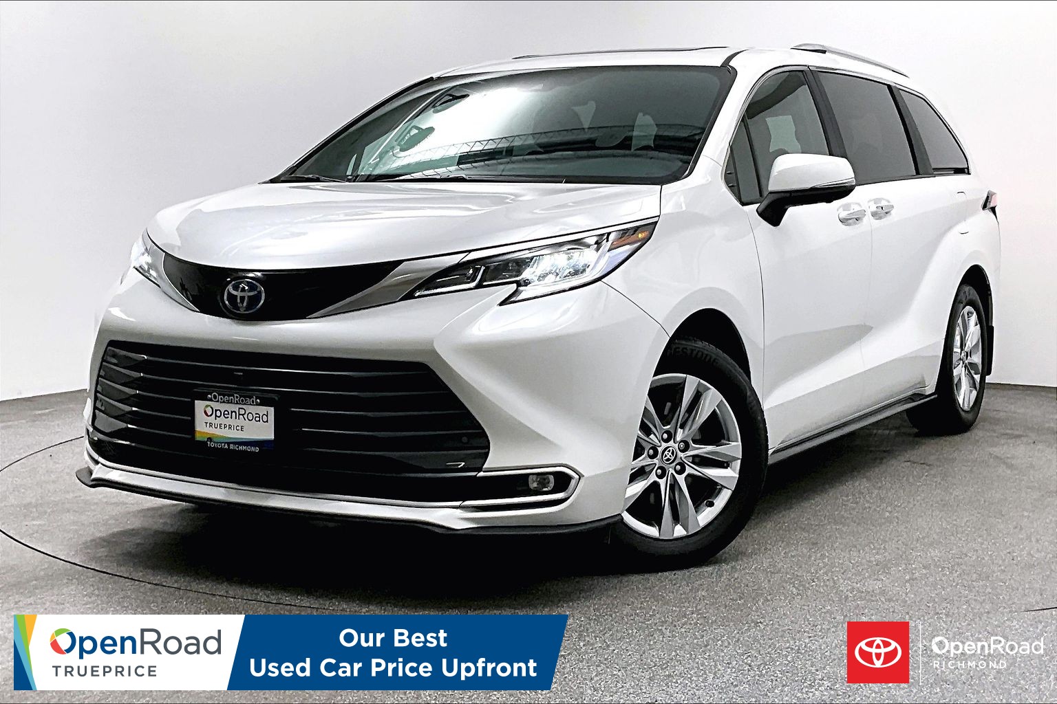 White (Wind Chill Pearl) 2025 Toyota Sienna Minivan All-Wheel Drive Automatic