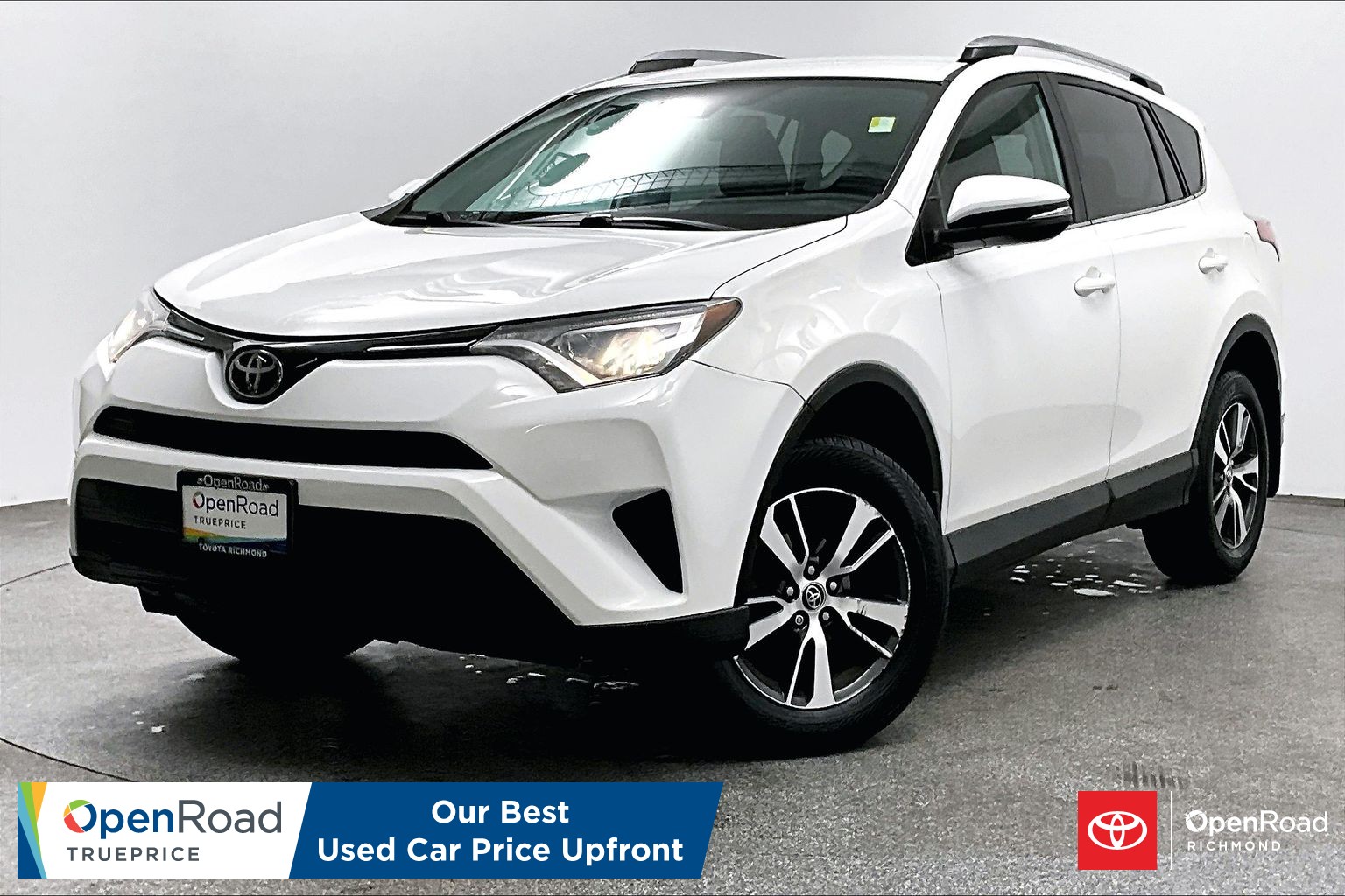 White 2018 Toyota RAV4 SUV / Crossover Front-Wheel Drive Automatic