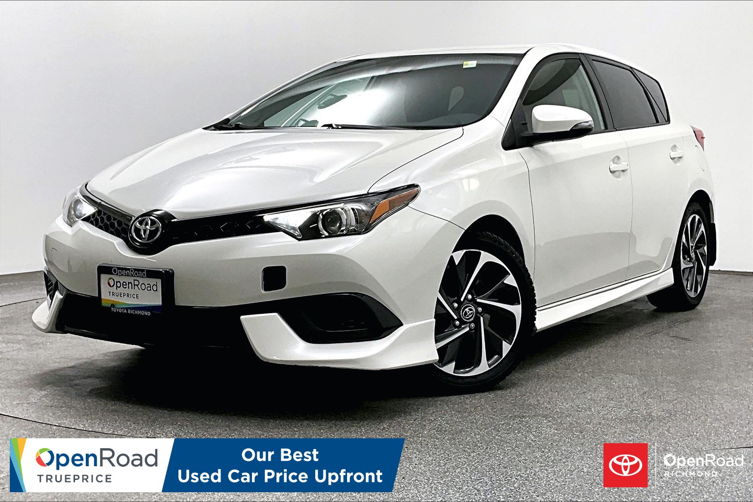 White (Blizzard Pearl) 2017 Toyota Corolla Sedan Automatic