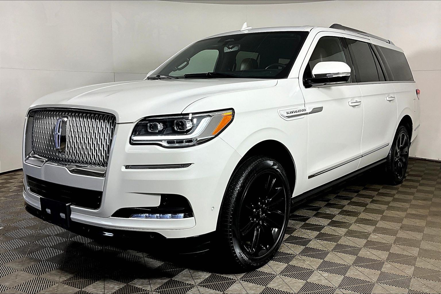2024 Lincoln Navigator