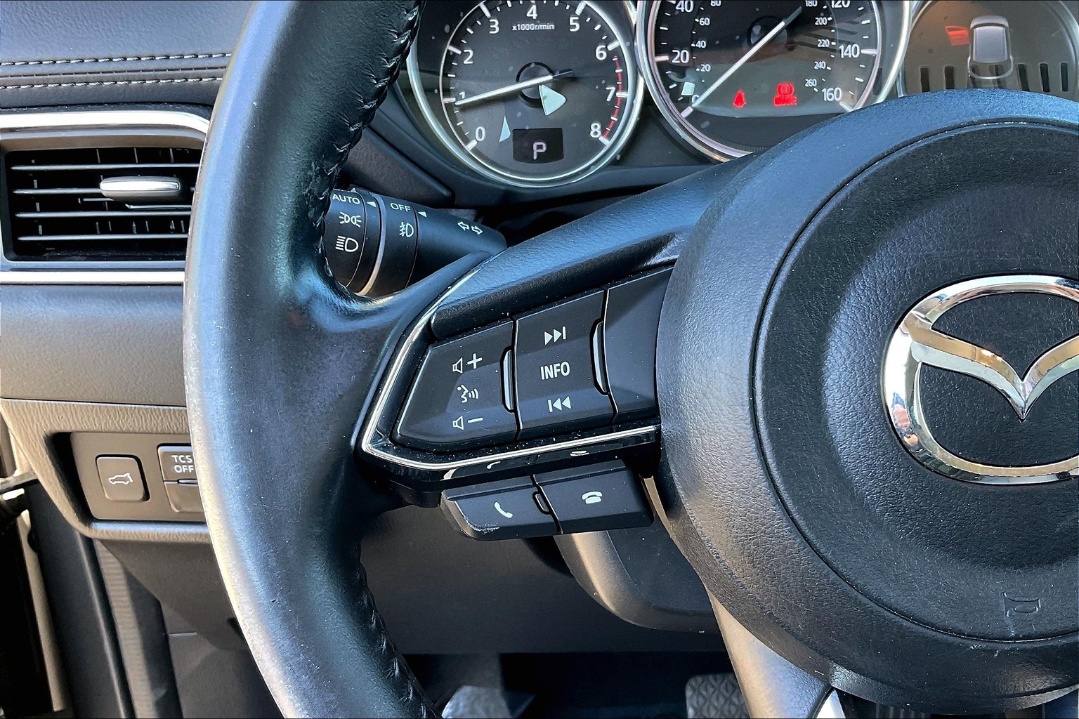 washington commanders steering wheel cover