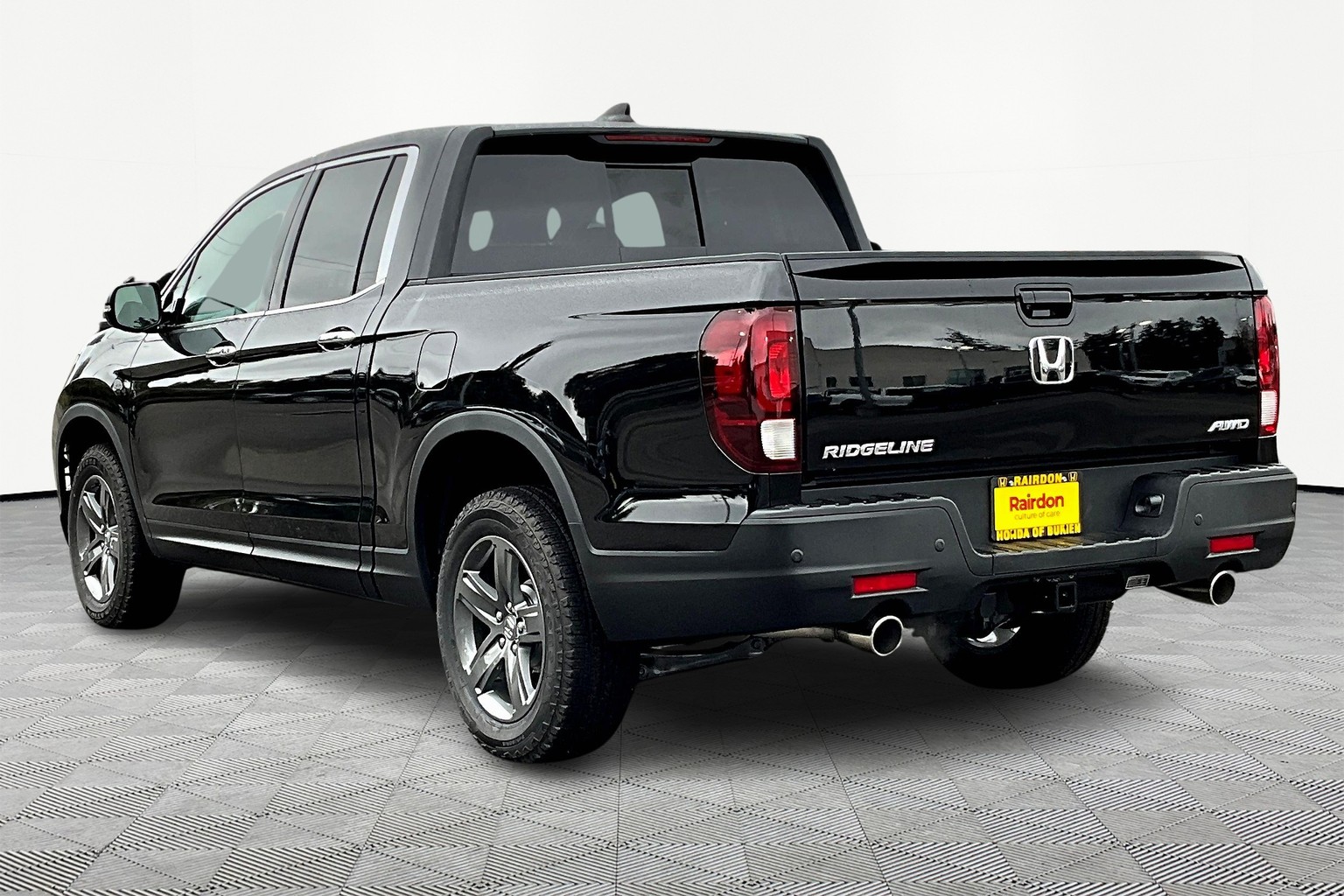 https://photos.dealerimagepro.com/lib/rairdons-honda-of-burien-2842/10.20.2023/NEW/%28Honda%20-%20Ridgeline%295FPYK3F71PB052775/5FPYK3F71PB052775--03.jpg?ver=1697853401