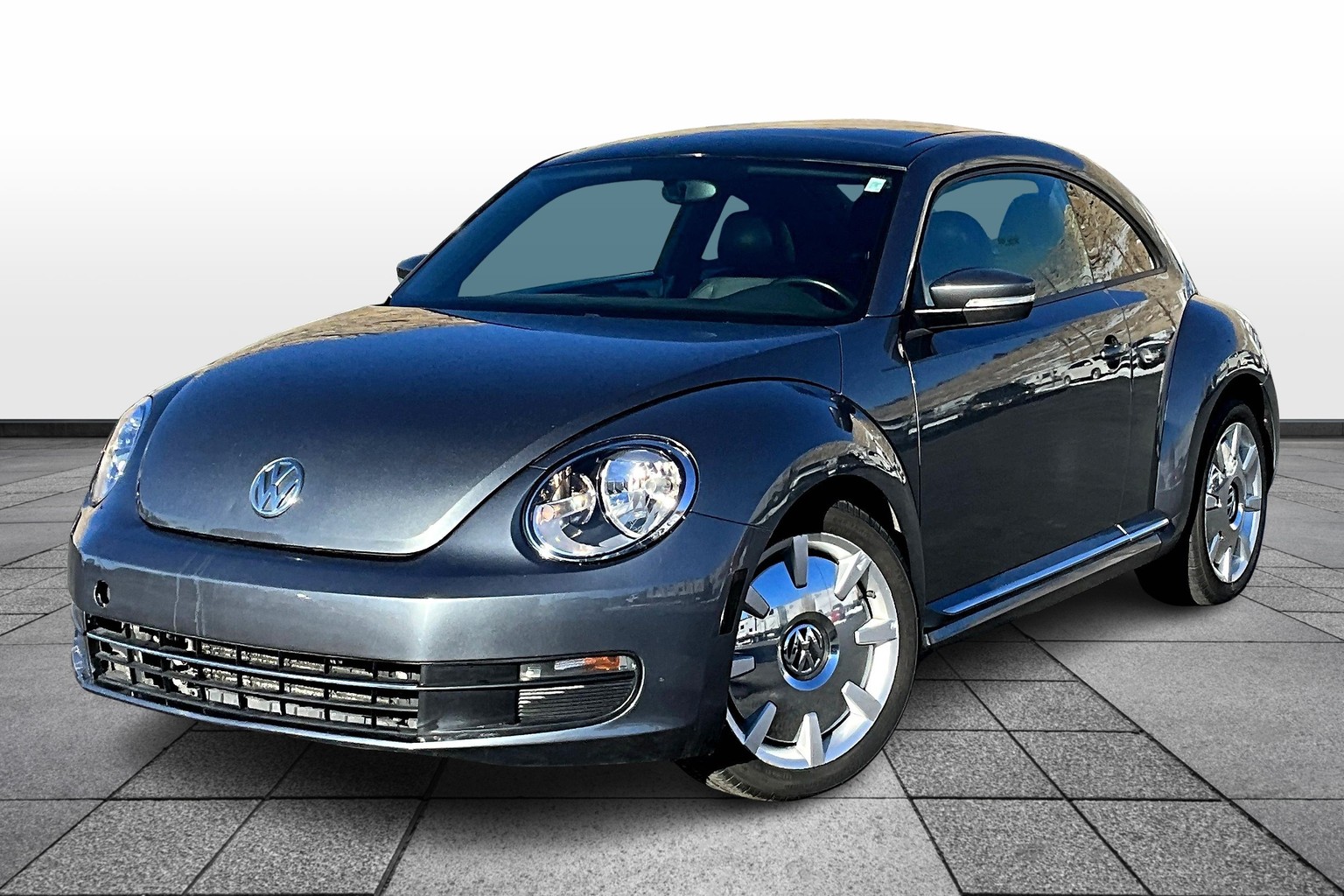 2012 Volkswagen Beetle 2.5L PZEV, image size:1536x1024