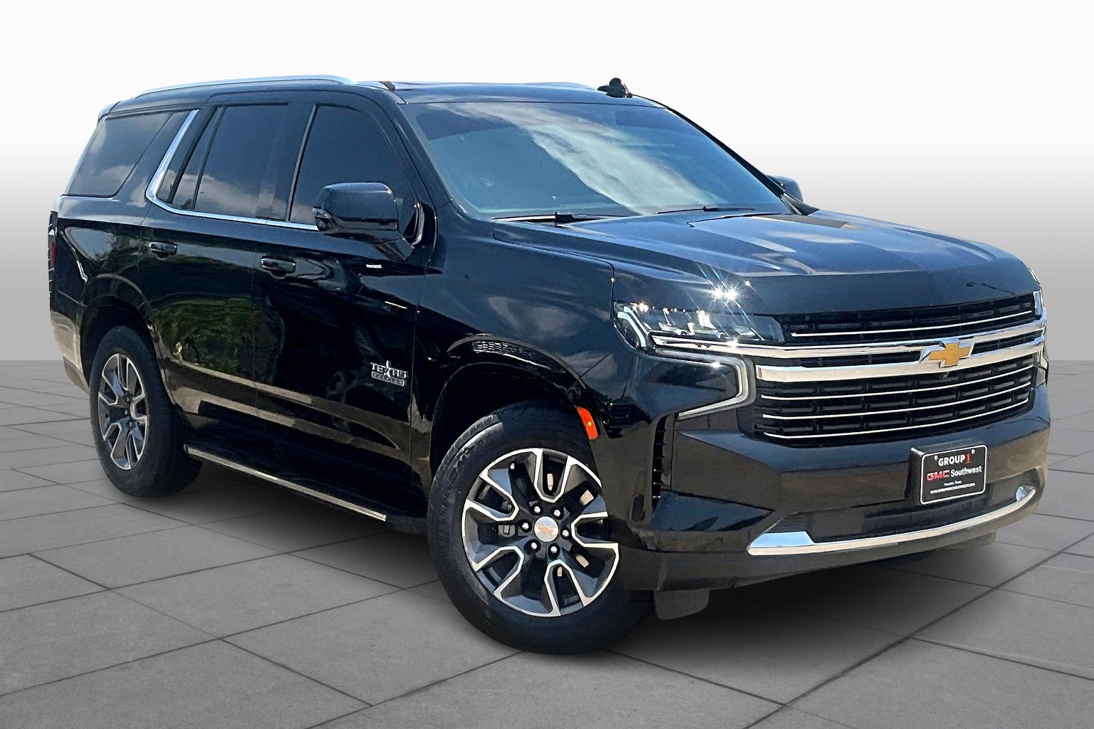 Used 2024 Chevrolet Tahoe LT with VIN 1GNSCNKD5RR401900 for sale in Sugar Land, TX