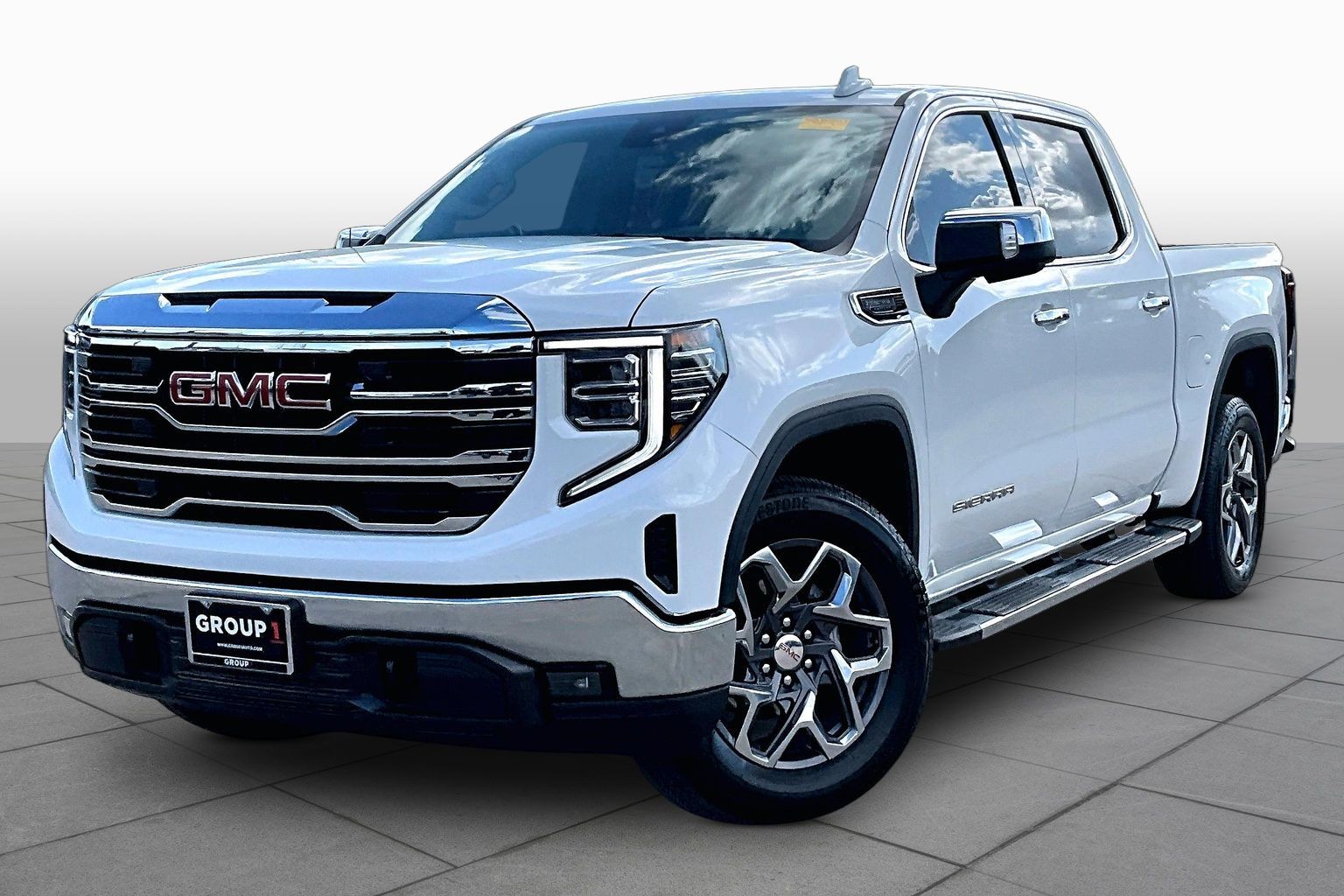 2026 GMC Sierra 2WD Crew Cab Short Box SLT's photo