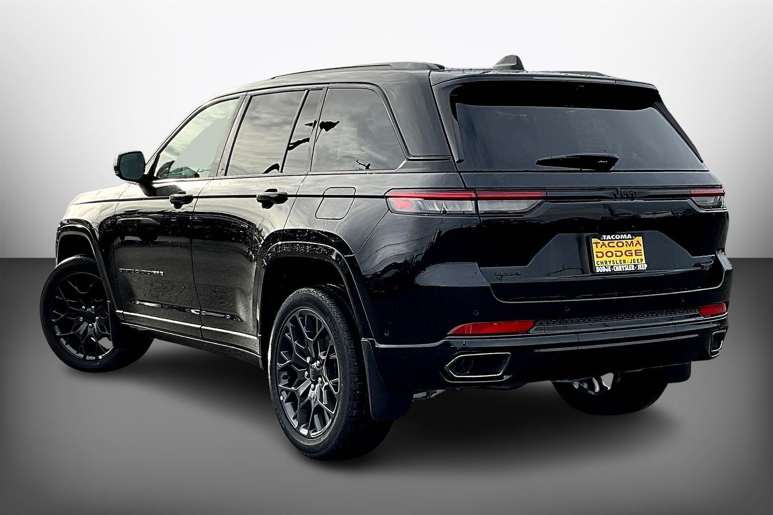 New 2025 Jeep Grand Cherokee Summit Utility in Tacoma #S8632002 | Tacoma  Dodge Chrysler Jeep Ram, image size:1536x1024