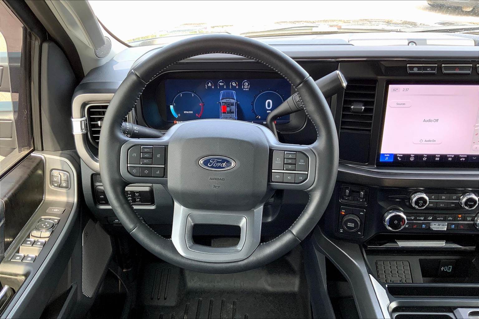 F-250 Super Duty SuperCrew Lariat