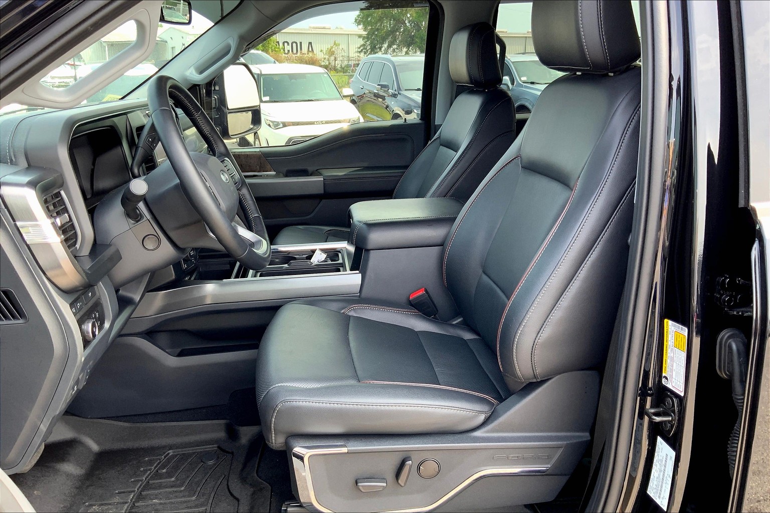 F-250 Super Duty SuperCrew Lariat