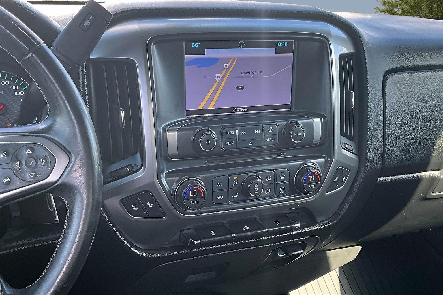 2017 Chevrolet Silverado 1500 LT Z71 - Photo 6
