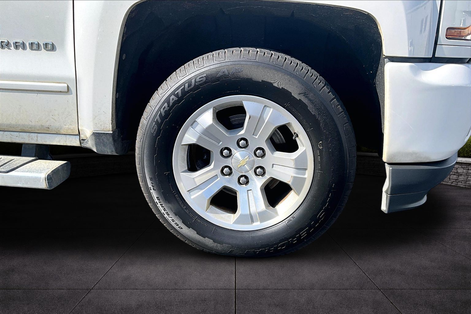 2017 Chevrolet Silverado 1500 LT Z71 - Photo 8