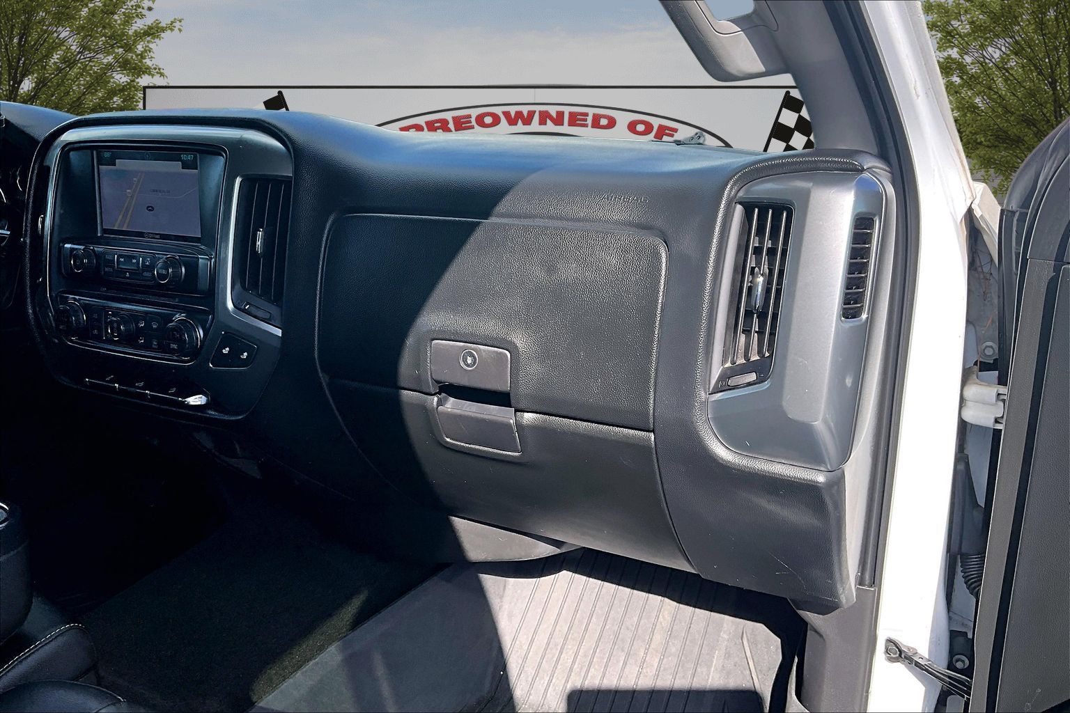 2017 Chevrolet Silverado 1500 LT Z71 - Photo 16