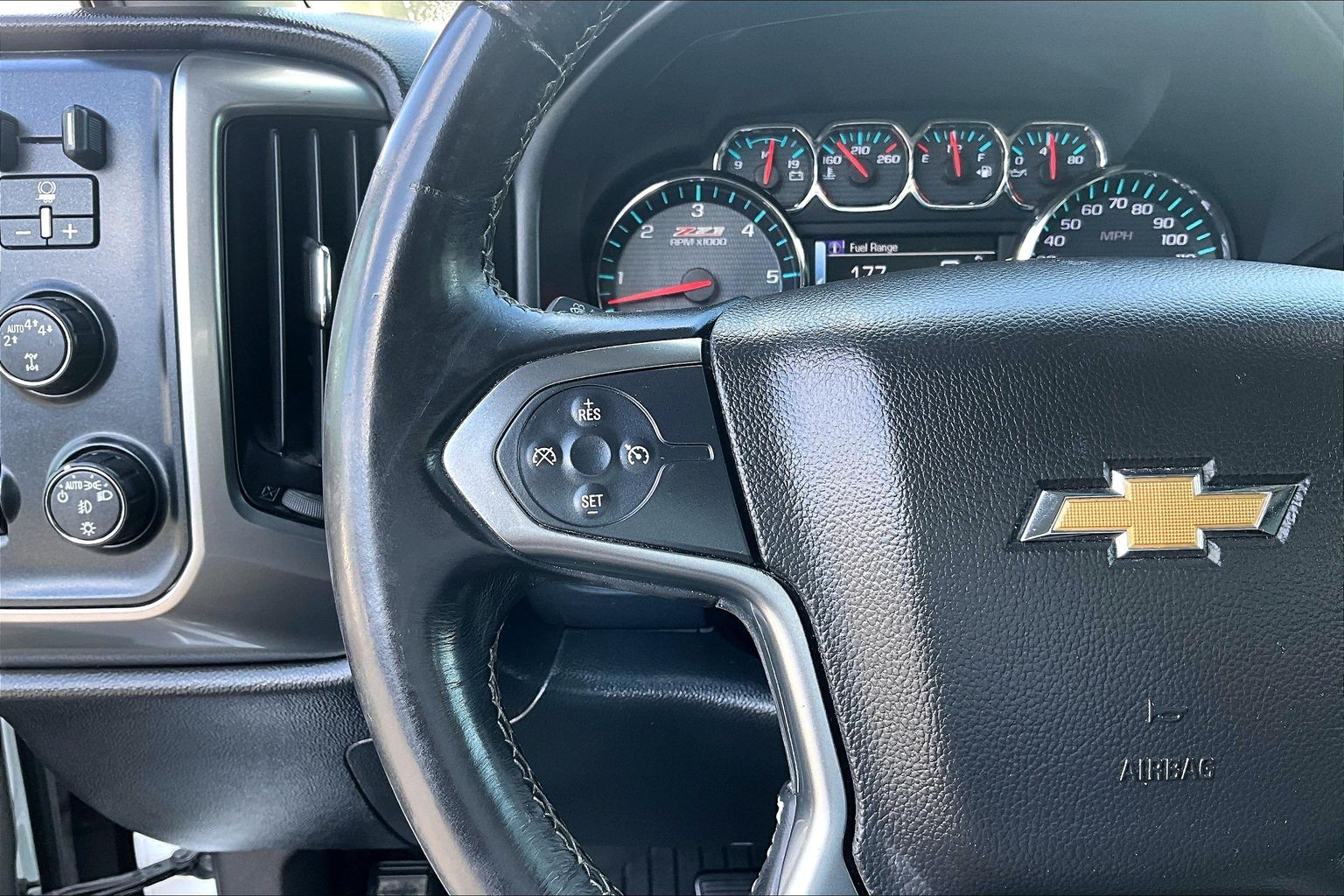 2017 Chevrolet Silverado 1500 LT Z71 - Photo 18