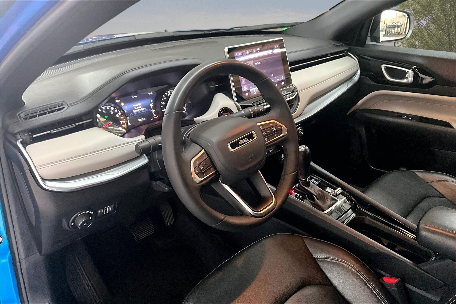 2025 Jeep Compass Limited - Photo 12